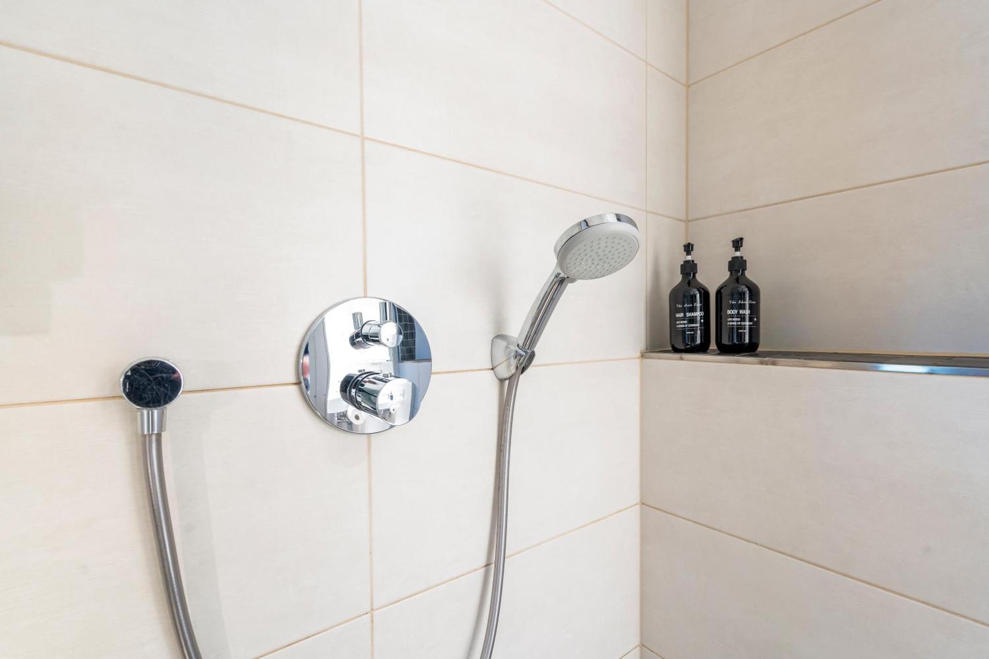 Urban Retreat Apartment - Whirpool - Top Lage Colonia Esterno foto